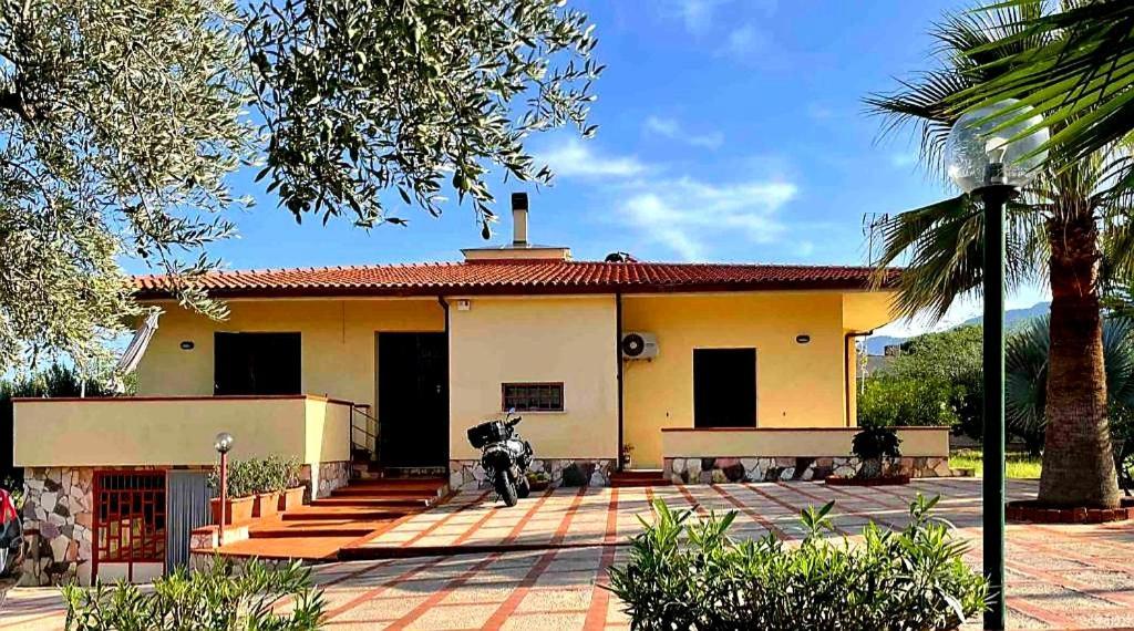 Bed and Breakfast Casanonnavittoria à Terrasini Extérieur photo
